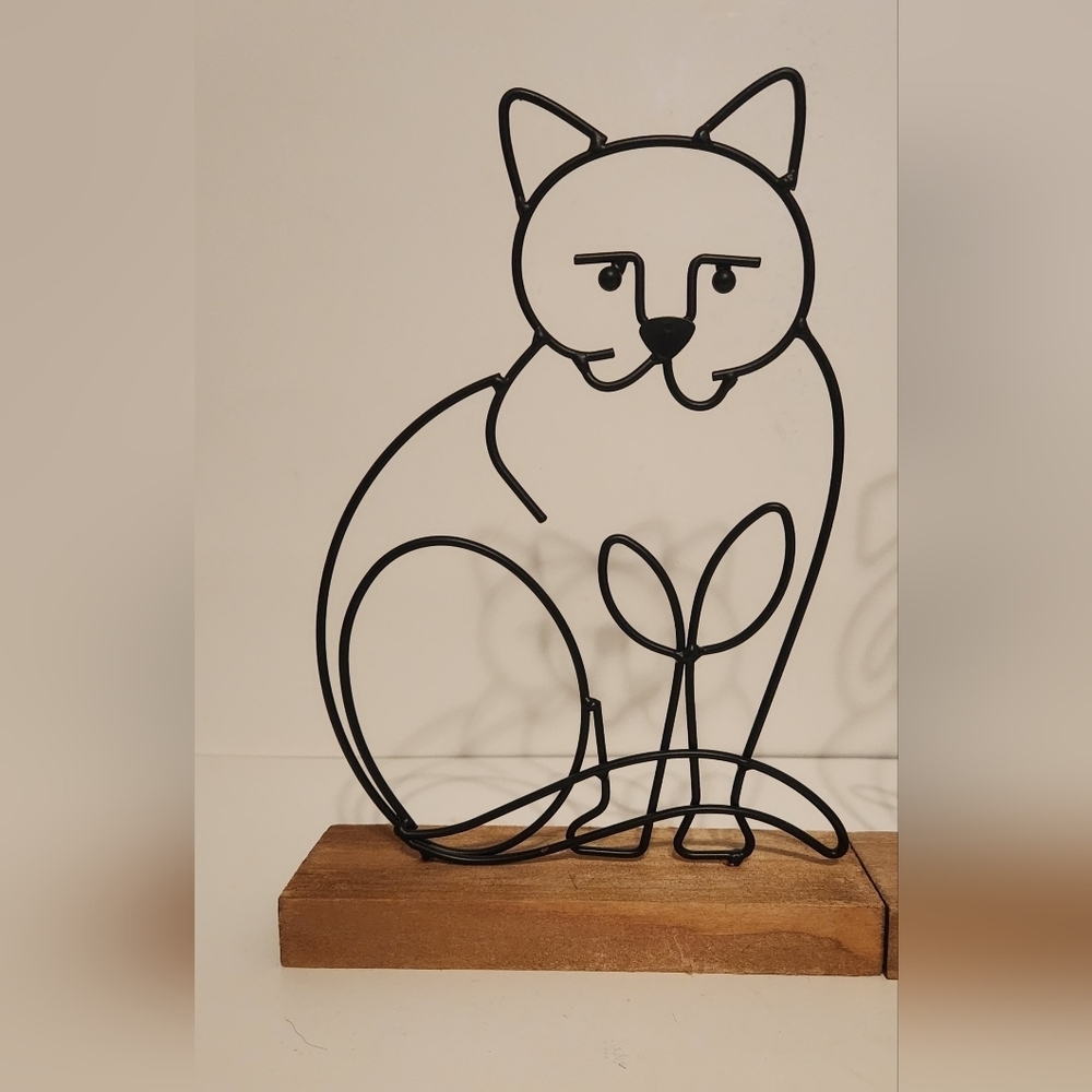 Brand New Kirkland's Wire Cat decoration